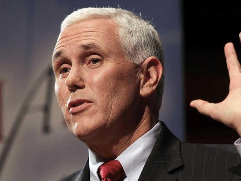 مايك بنس نائب الرئيس الامريكي دونالد ترامب