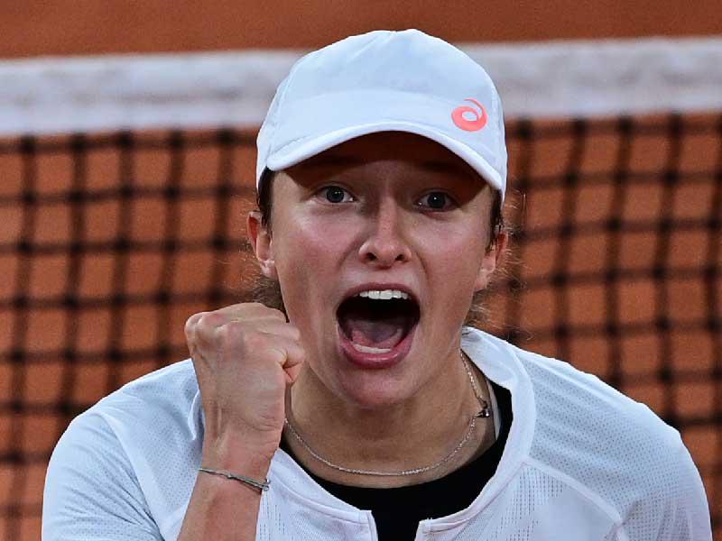 البولندية الشابة ايغا شفيونتيك 