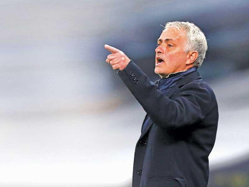 المدرب البرتغالي جوزيه مورينيو 