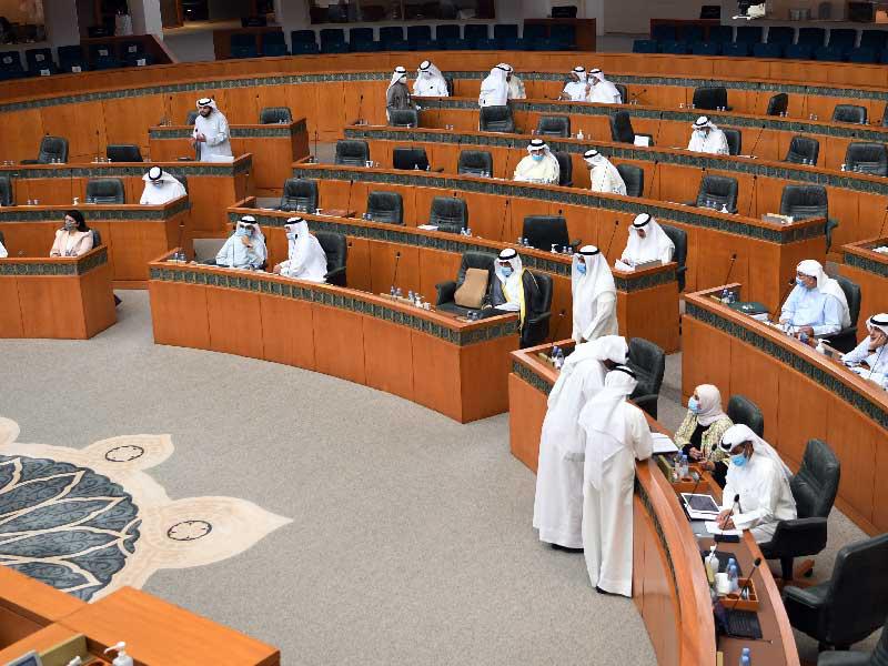 المجلس في إحدى جلساته