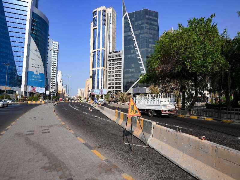 إقفال الطريق تفادياً للانهيار  (تصوير نوفل إبراهيم)