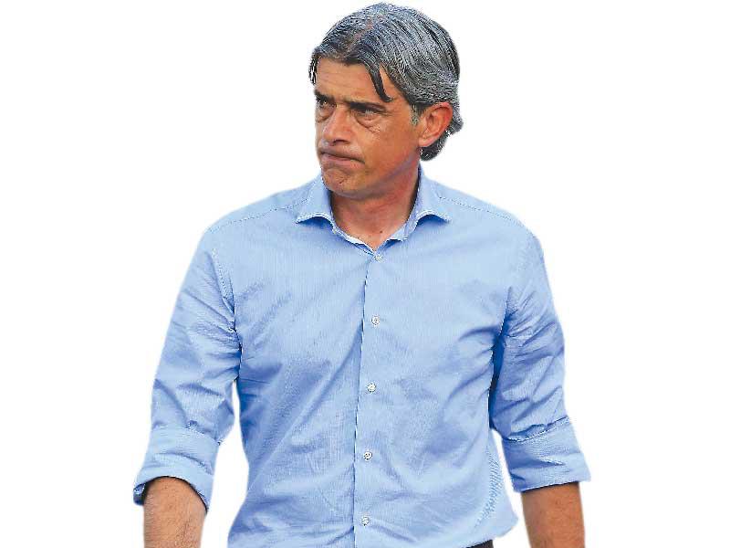 مدرب الجهراء الصربي زوران ميلنكوفيتش 