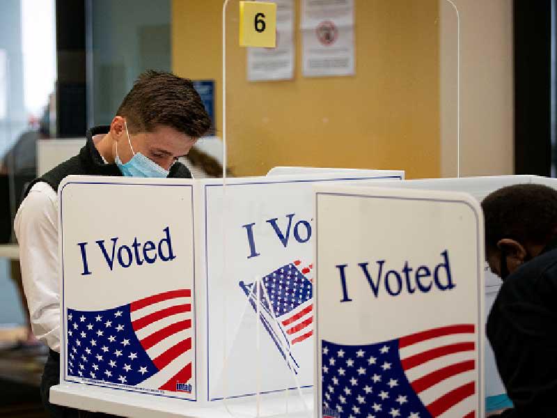 إدلاءالأميركيين بأصواتهم في الانتخابات الرئاسية 
