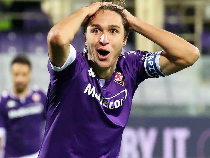 جناح فيورنتينا ومنتخب ايطاليا انريكو كييزا 