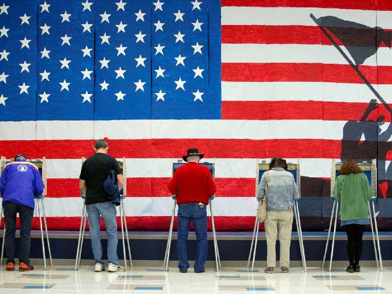عملية التصويت خلال الانتخابات الاميركية السابقة