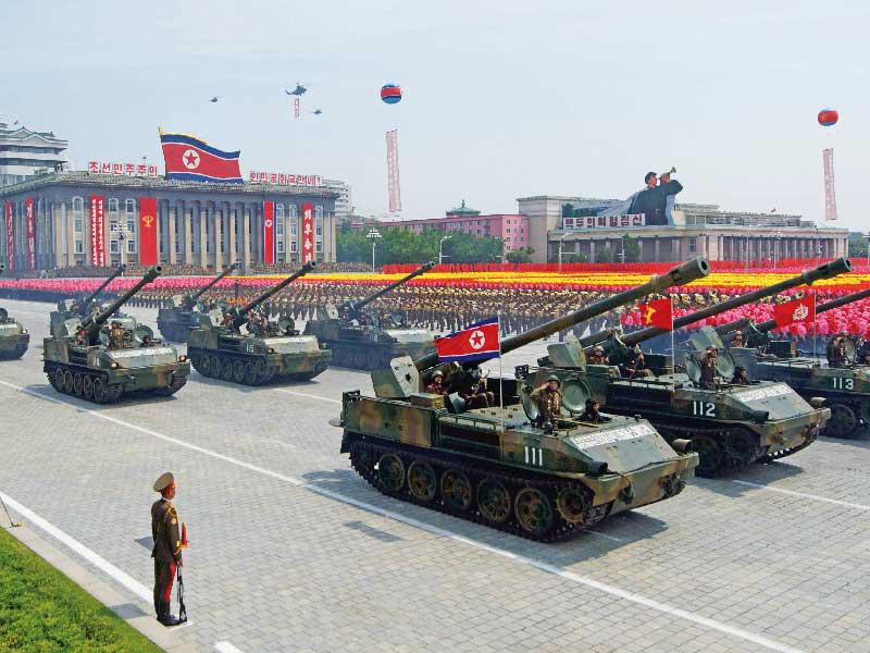 كوريا الشمالية تستعرض آخر تكنولوجياتها العسكرية