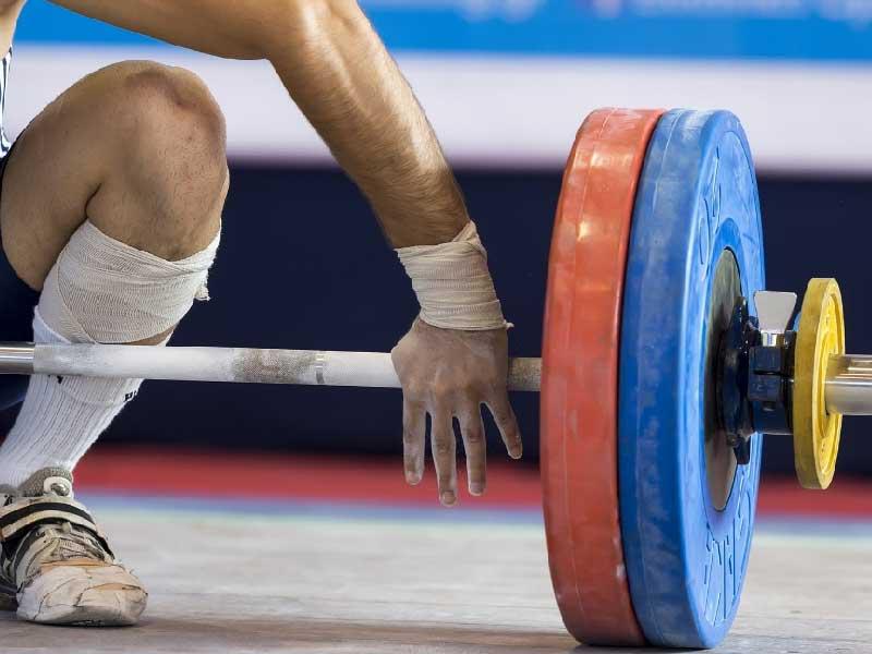 إيقاف 6 رباعين روس