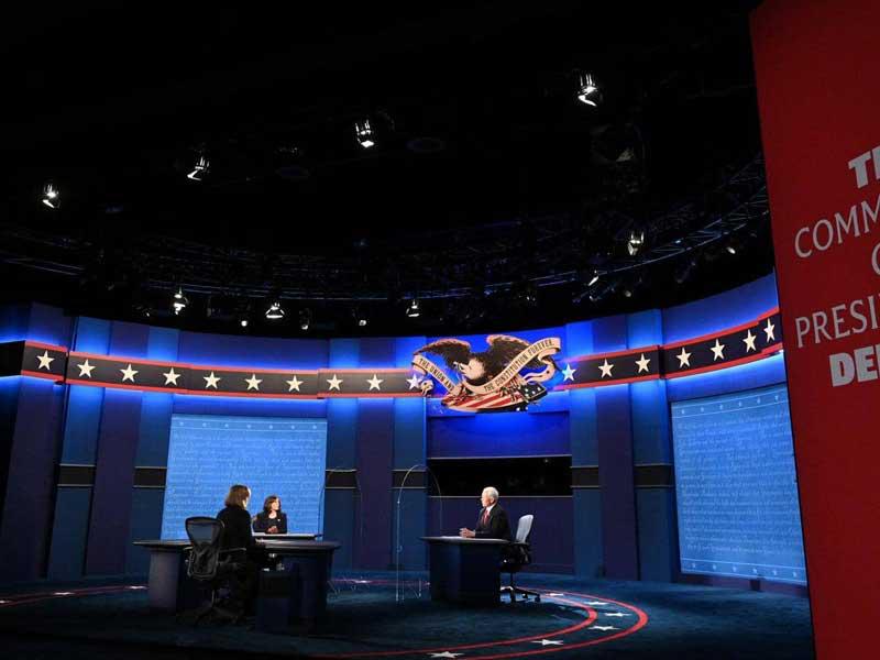  مناظرة بنس وهاريس