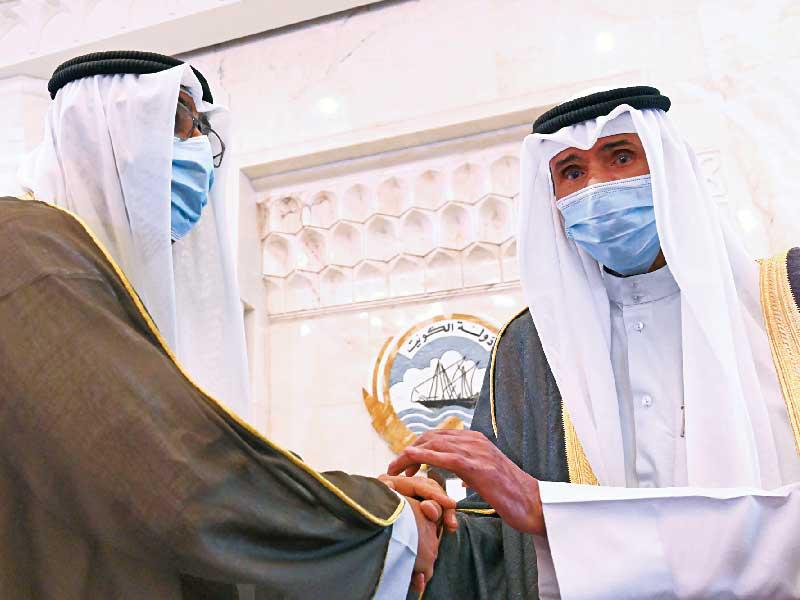 الأمير وولي العهد يداً بيد لتنمية البلاد وازدهارها