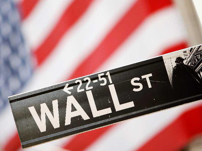 «وول ستريت» ترتفع مع استمرار محادثات التحفيز