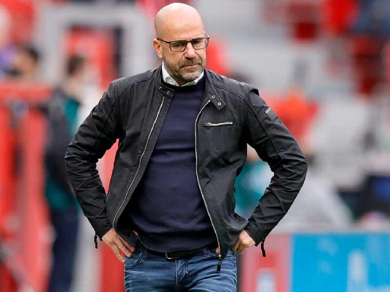 بيتر بوش المدير الفني لفريق باير ليفركوزن الألماني لكرة القدم