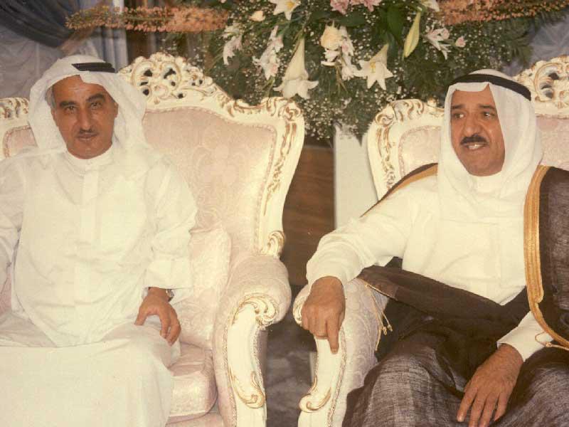 سمو الأمير الراحل الشيخ صباح الأحمد مع خالد سعود الزيد 