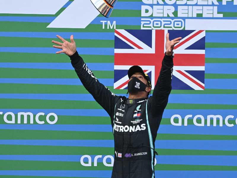 هاميلتون يحتفل بالفوز