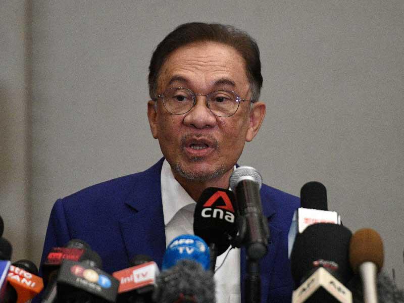  زعيم المعارضة أنور إبراهيم