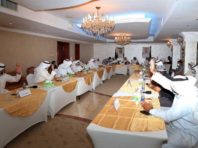 تصويت أعضاء الجمعية العمومية على تشكيل اللجنة وفي الإطار ممثل الاتحاد الدولي خلال مشاركته في العمومية   (تصوير جورج ريجي) 