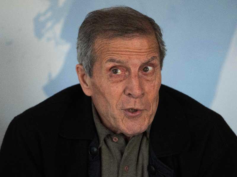 مدرب منتخب الأوروغواي أوسكار تاباريز