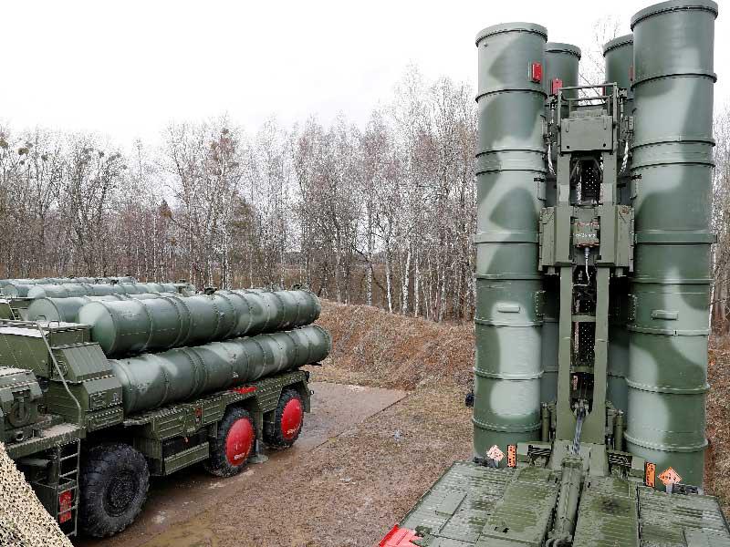 وحدات دفاع صاروخي روسية الصنع من طراز s400