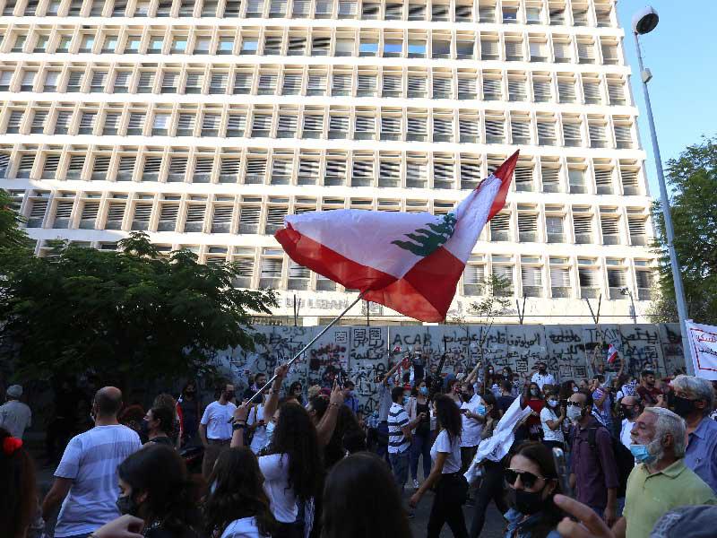 ذكرى مرور عام على انطلاق تظاهرات شعبية مناوئة للسلطة ومطالبة برحيلها