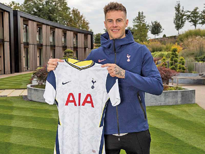 جو رودون لاعب سوانسي سيتي