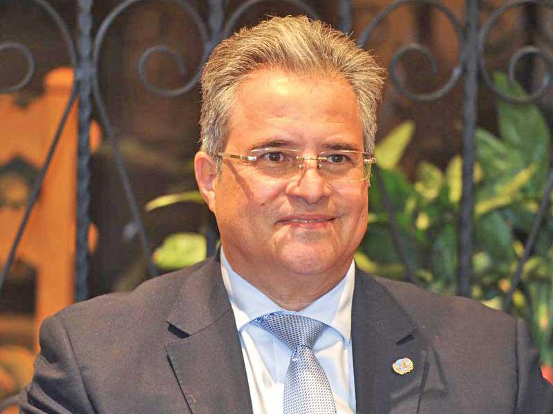 ممثل الأمين العام للأمم المتحدة المنسق المقيم لدى الكويت طارق الشيخ 