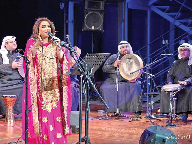 المطربة والممثلة سماح خالد في أمسية موسيقية تراثية بمركز اليرموك الثقافي
