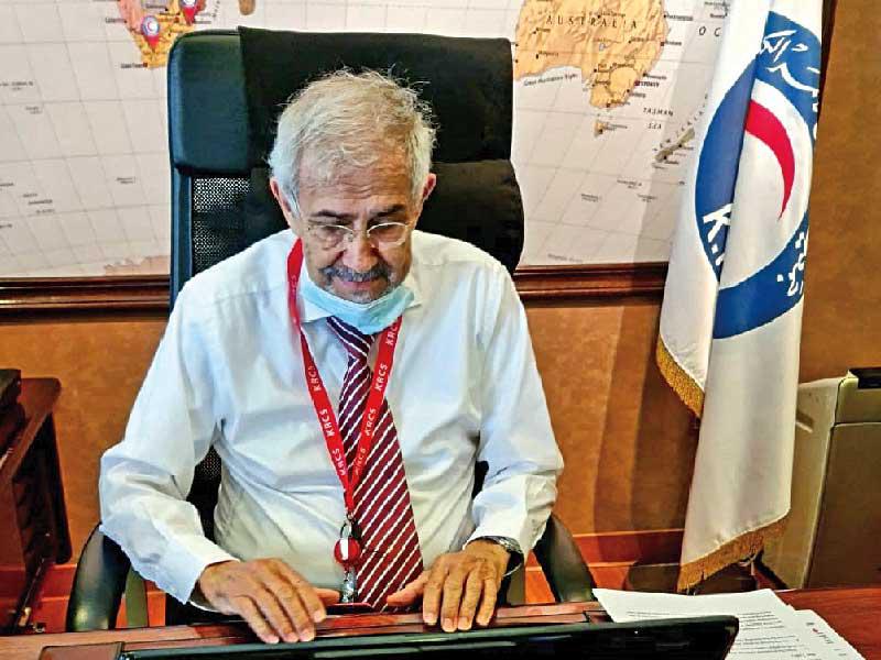 رئيس مجلس إدارة جمعية الهلال الأحمر د. هلال الساير 