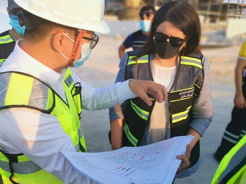 وزيرة الأشغال العامة وزيرة الدولة لشؤون الإسكان  د. رنا الفارس تتابع اعمال ضاحية  N10 (صورة ارشيفية)