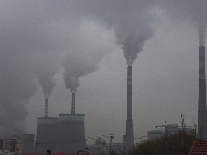  التلوث يقتل 476 ألف مولود