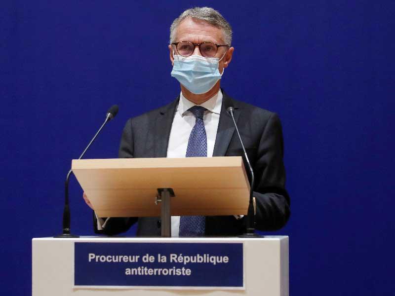 المدعي العام الفرنسي لمكافحة الإرهاب جان فرانسوا ريكارد ،يتحدث خلال مؤتمر صحفي حول آخر التحقيقات في مقتل مدرس اللغة الفرنسية صمويل باتي