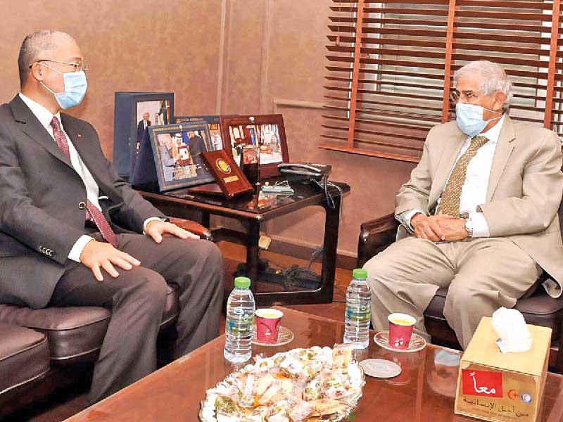 الساير مستقبلاً سفير فيتنام أمس