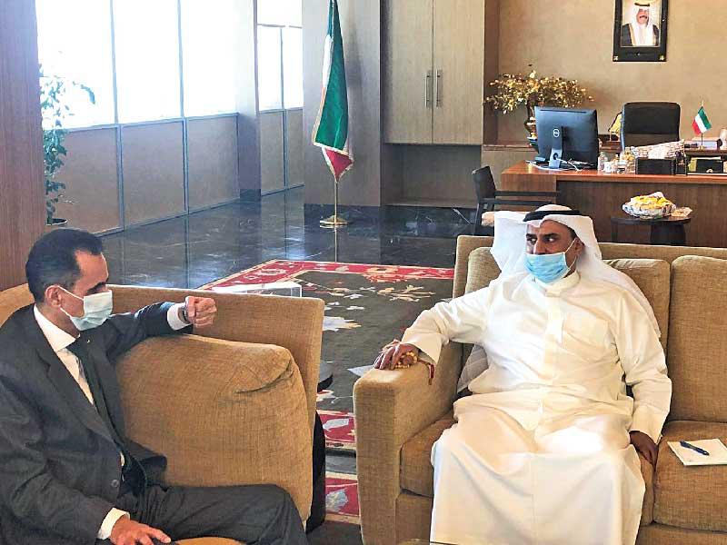 وزير التربية وزير التعليم العالي د. سعود الحربي مستقبلا سفير الأردن أمس