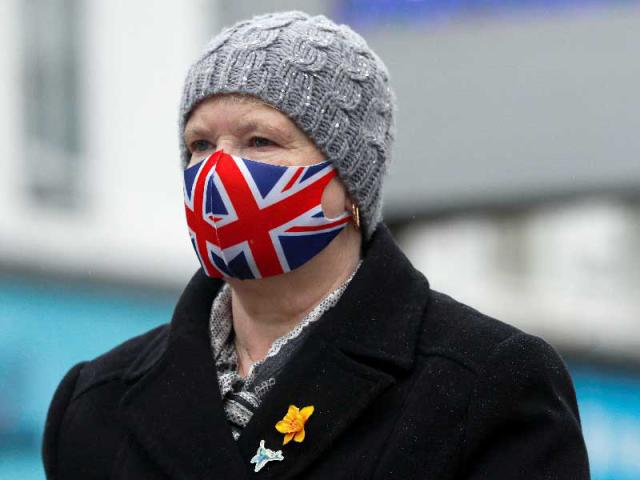 بريطانيا تدرس تقليص فترة الحجر الصحي