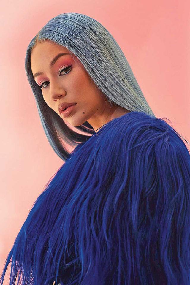 المغنية الأسترالية إيغي أزاليا