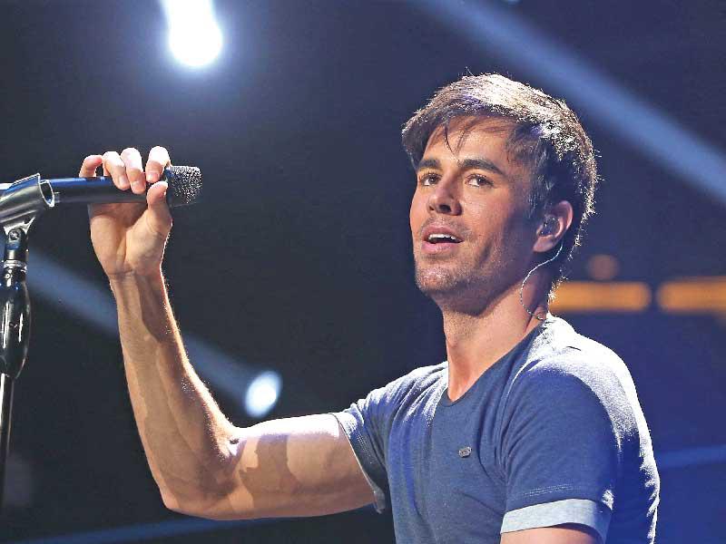 النجم العالمي ​إنريكي إغليسياس​