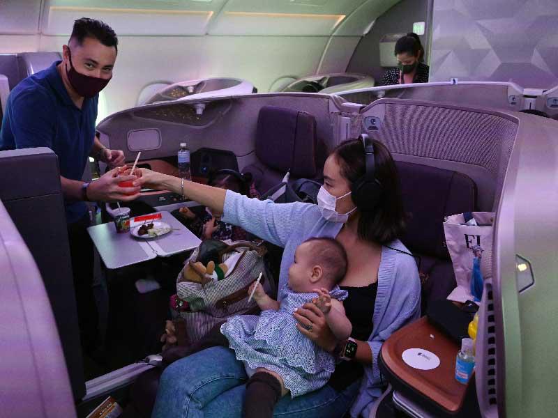  مطاعم مؤقتة في طائرتين جاثمتين على مدرج المطار في سنغافورة