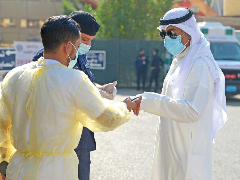 جانب من الاحترازات وقياس الحرارة