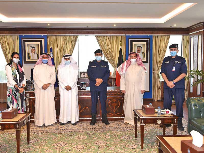 وكيل وزارة الداخلية الفريق عصام النهام مستقبلاً وفد «ديوان حقوق الإنسان»