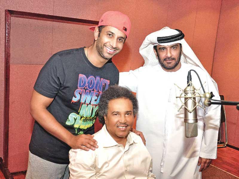 فايز السعيد ومحمد عبده والشاعر حسان العبيدلي بالأستوديو