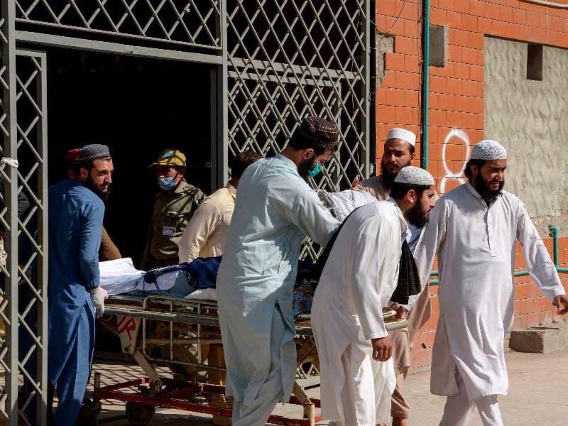 انفجار قنبلة في مدرسة قرآنية في بيشاور كبرى مدن شمال غربي باكستان