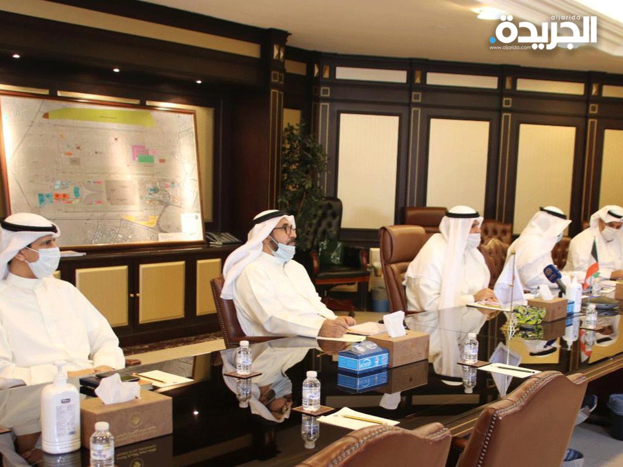 جانب من اجتماع اللجنة العليا لتشغيل «المطار 2»