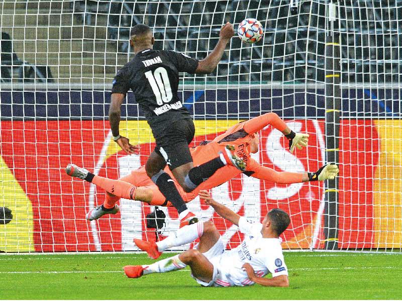 تورام نجم مونشنغلادباخ يسجل الهدف الأول في مرمى ريال مدريد