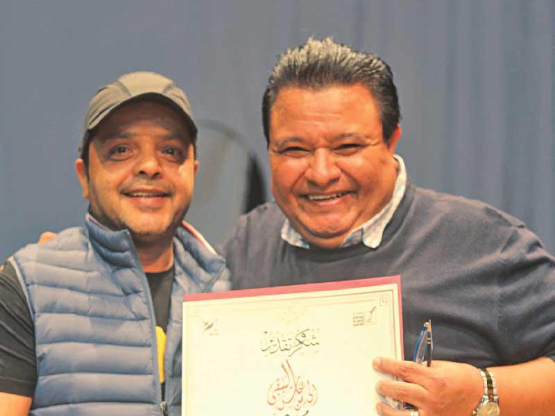 محمد هنيدي مكرما 