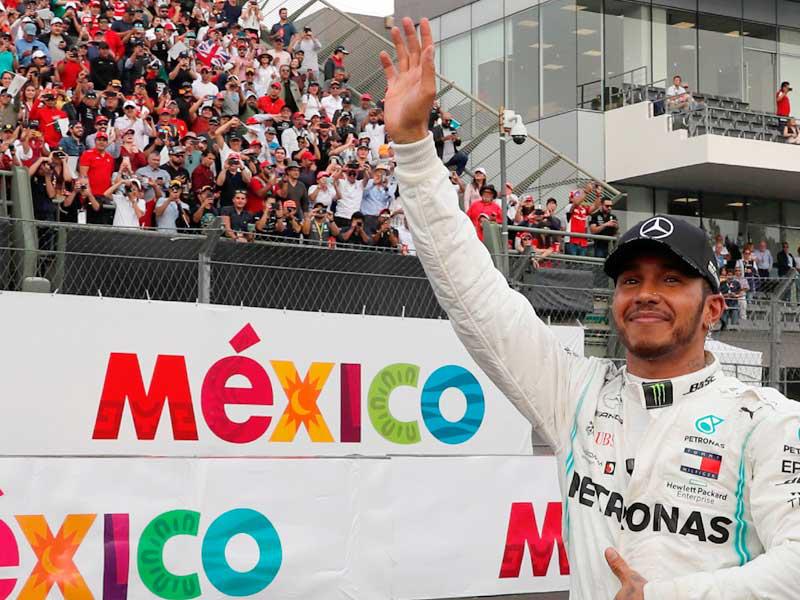 بطل العالم البريطاني لويس هاميلتون 