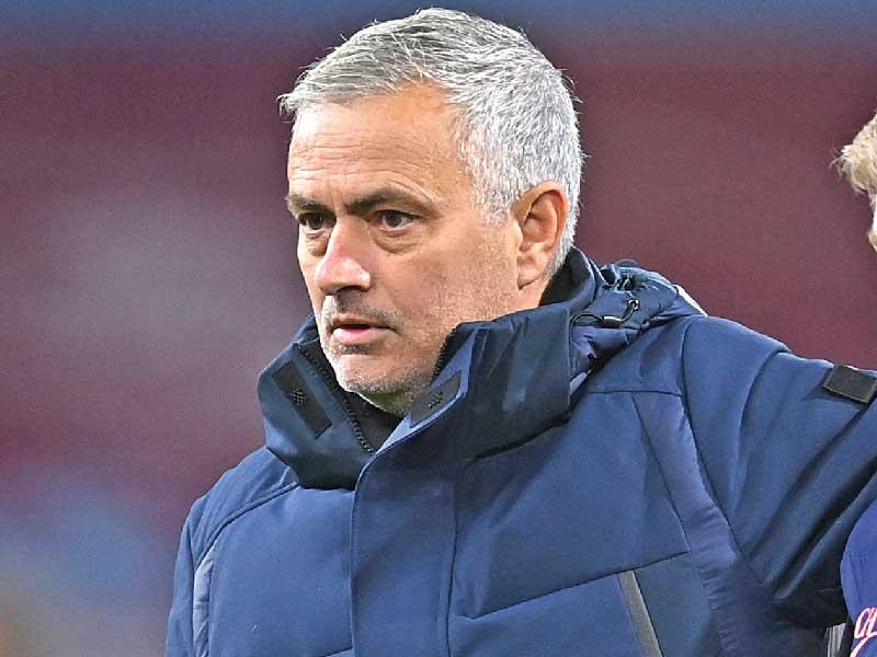 مدرب توتنهام هوتسبير  جوزيه مورينيو