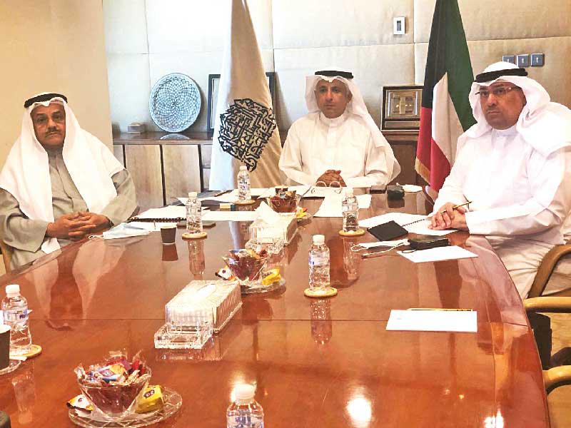 غرفة تجارة وصناعة الكويت في الاجتماع التنسيقي للقاء التشاوري الدوري بين وزراء التجارة لدول مجلس التعاون الخليجي مع رؤساء الاتحادات والغرف الخليجية، أمس،