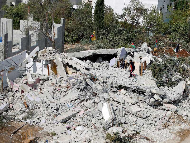 أنقاض منزل الفلسطيني خليل دويكات المتهم من قبل إسرائيل بتنفيذ عملية طعن أسفرت عن مقتل إسرائيلي