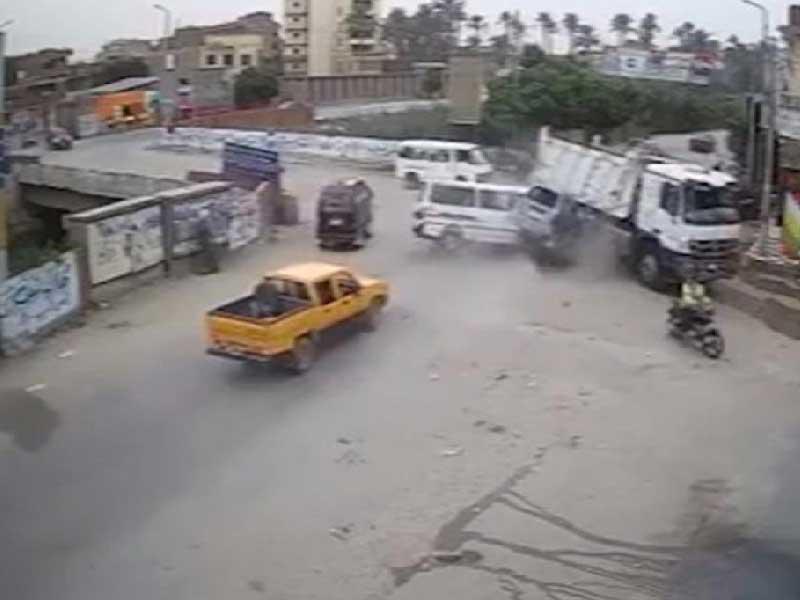 كوبري أبو صير بمركز البدرشين، جنوبي محافظة الجيزة بمصر