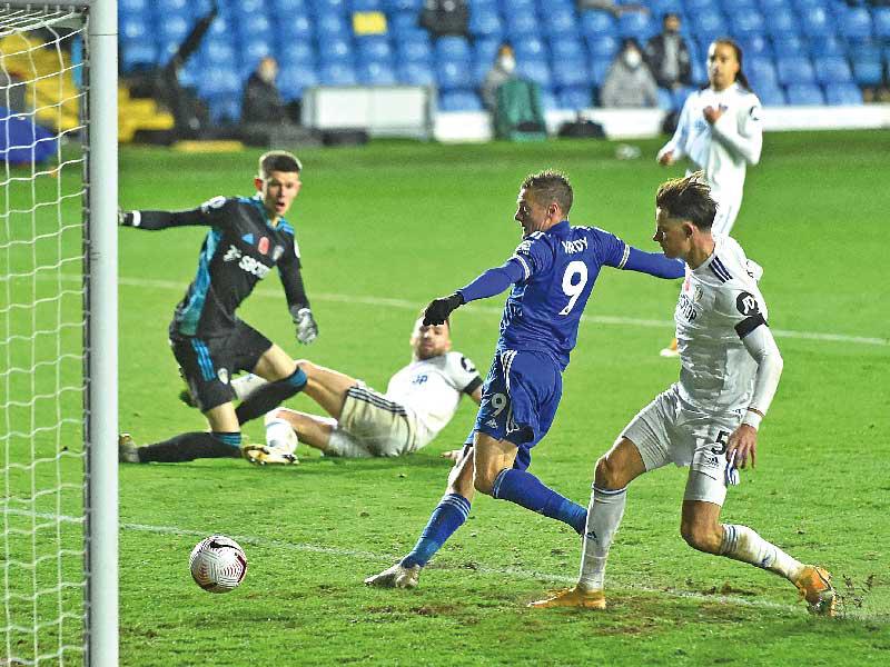 فاردي نجم ليستر سيتي يحرز هدفاً في مرمى ليدز يونايتد