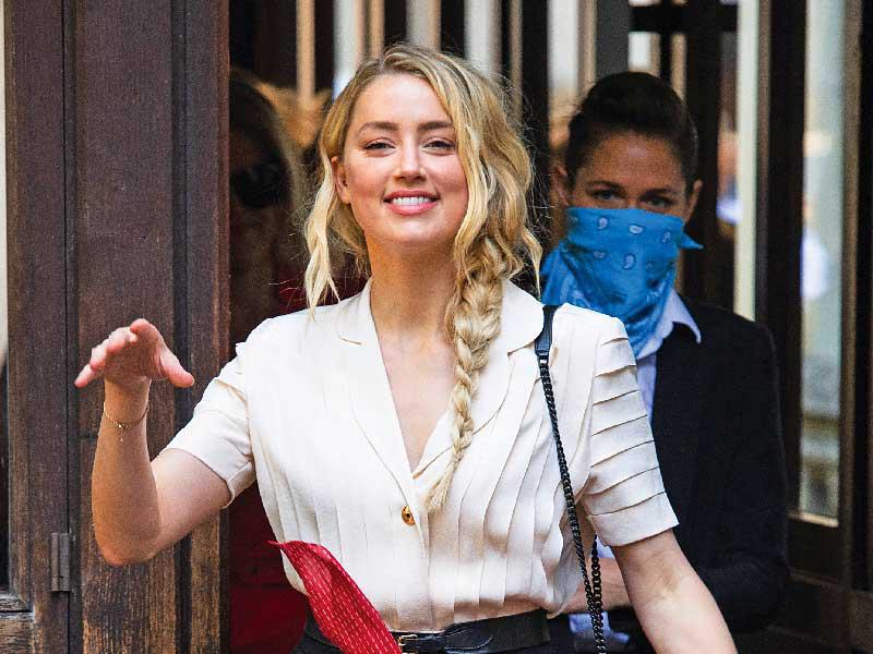 النجمة العالمية آمبر هيرد