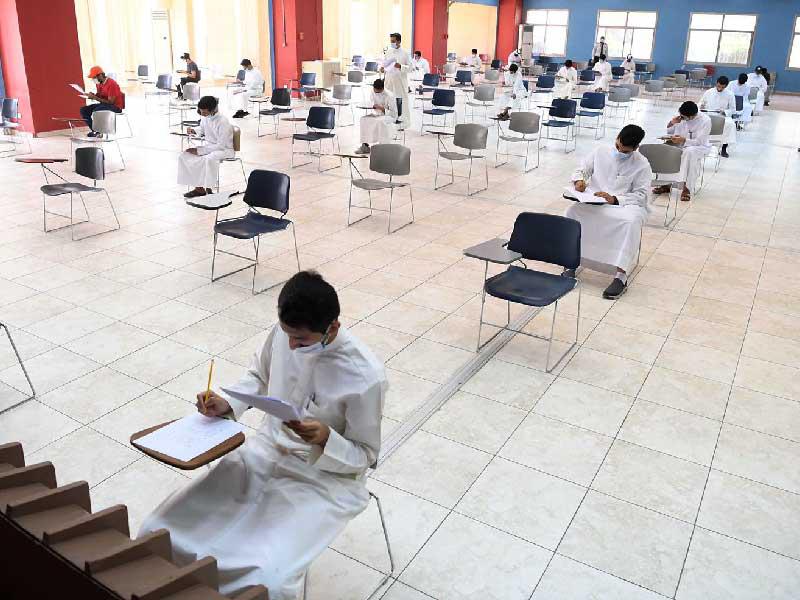 جانب من اختبار القدرات في كلية الدراسات التكنولوجية